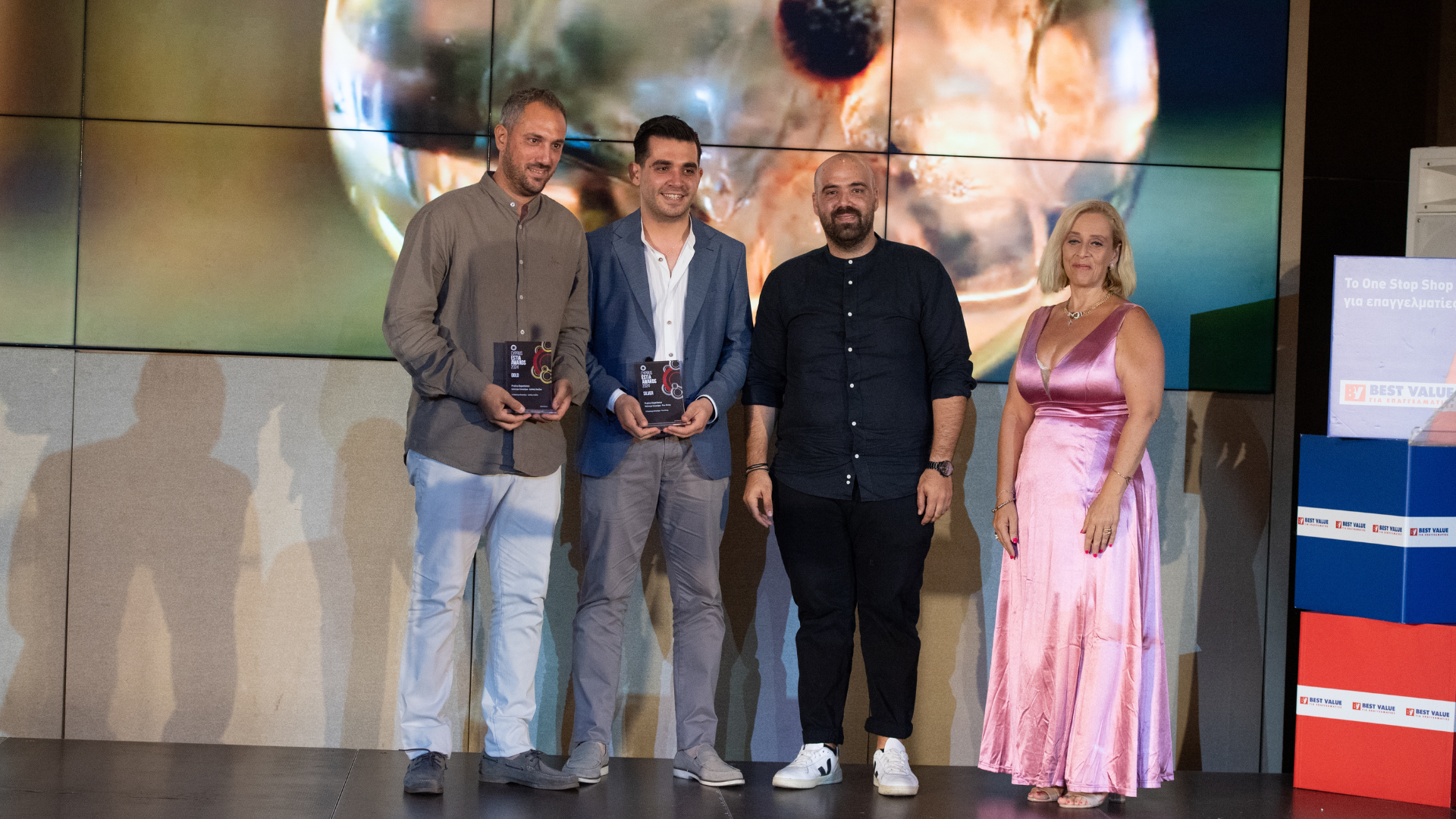 Two new important awards were won by Pralina Experience